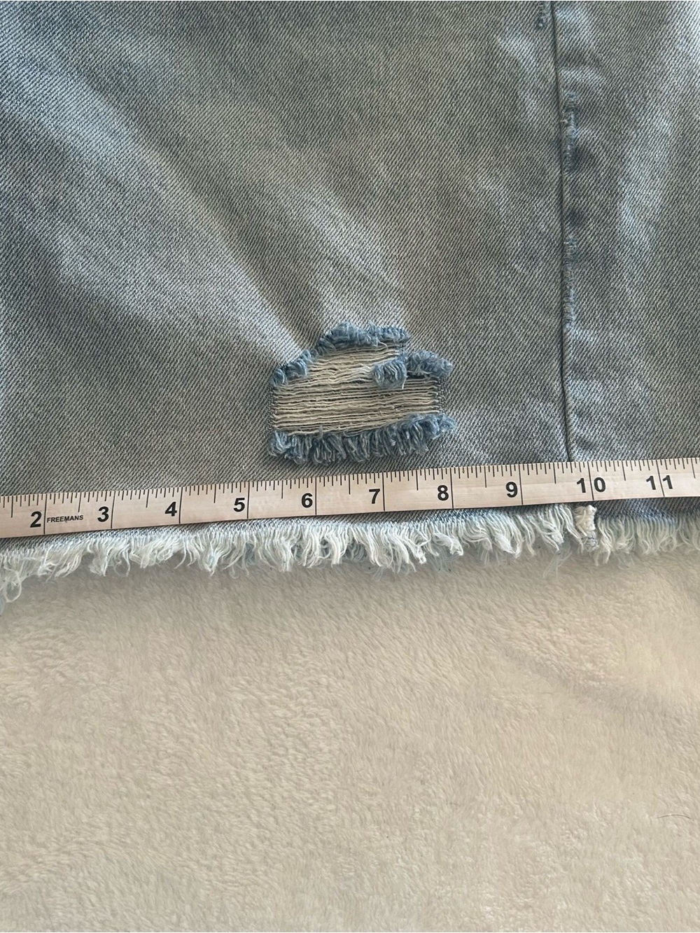Wild Fable Y2K Grunge Distressed Longline Denim Shorts Size 12 - Picture 7 of 11